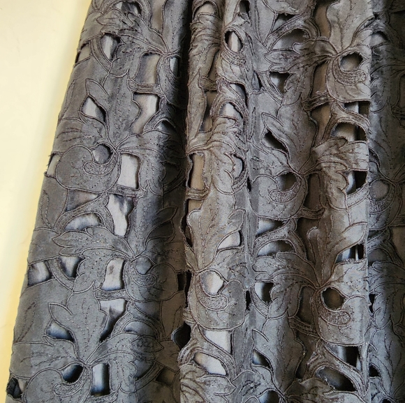 Talbots Silk A line skirt Size 8 - Picture 2 of 3